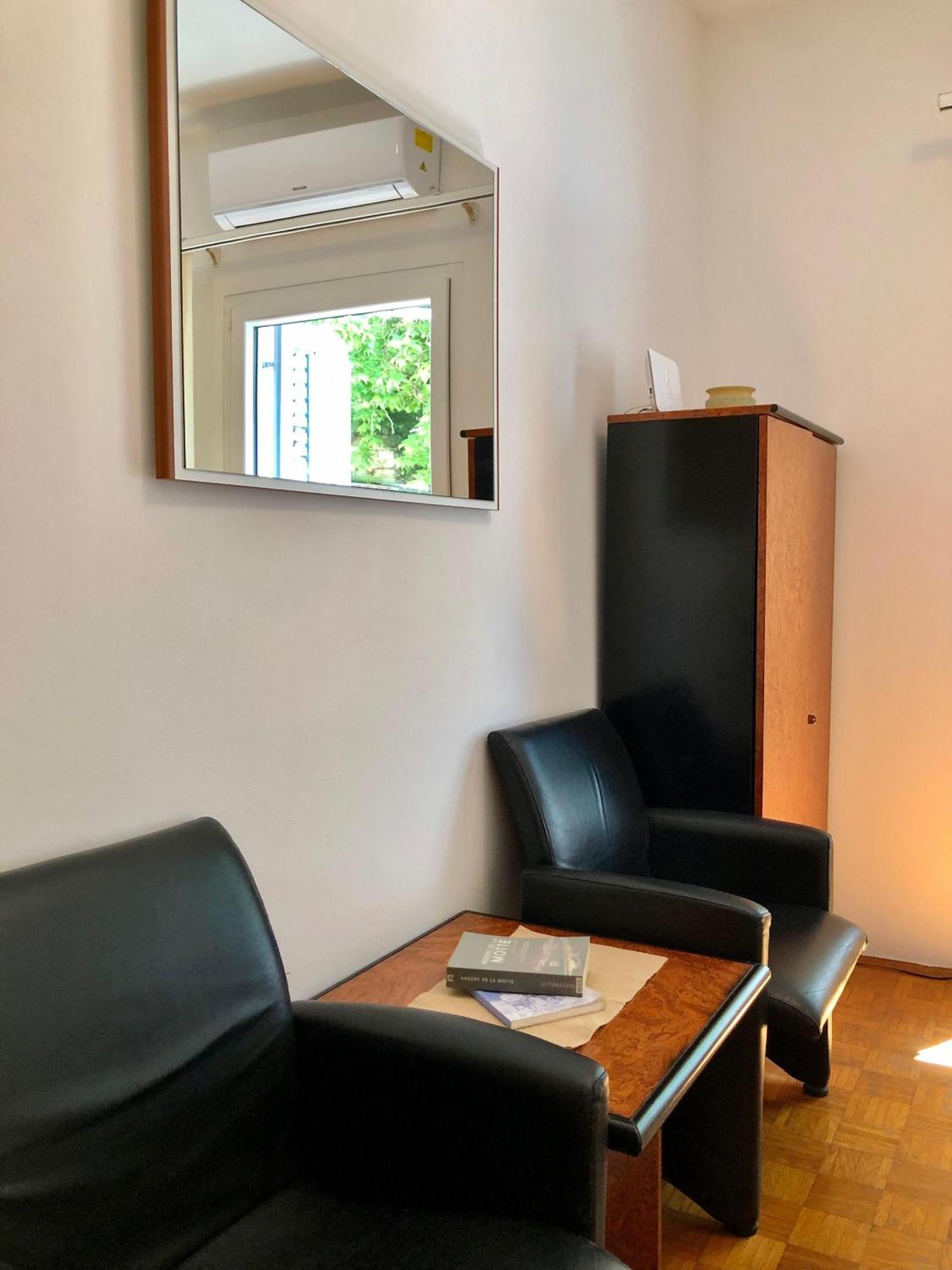 City Apartment Amfora Pula Exterior photo
